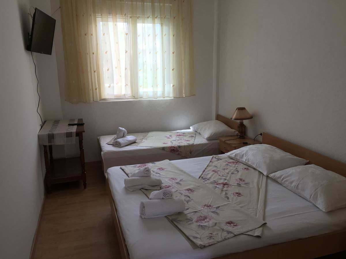 Гостевой дом Apartments Robi Улцинь-35